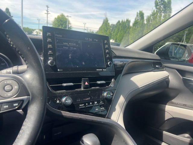 Used 2022 Toyota Camry XLE FWD image 18
