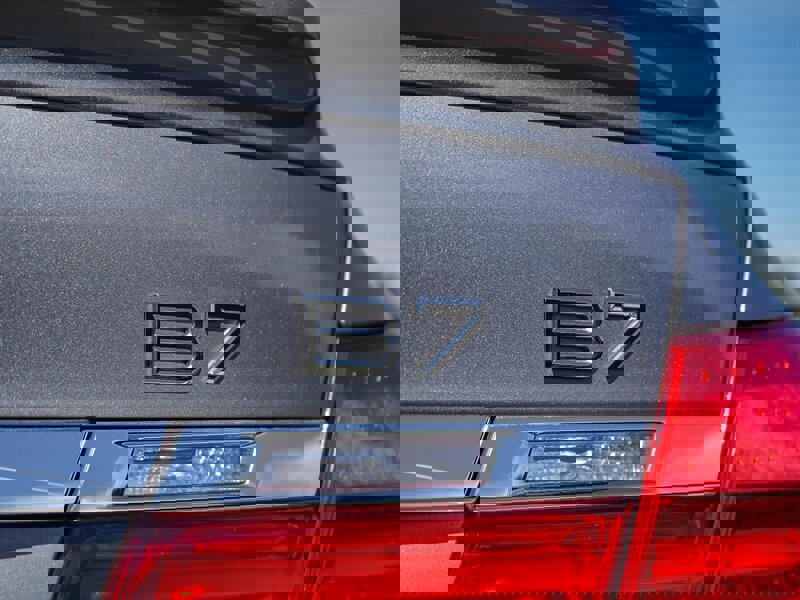 Used 2012 BMW ALPINA B7 image 16