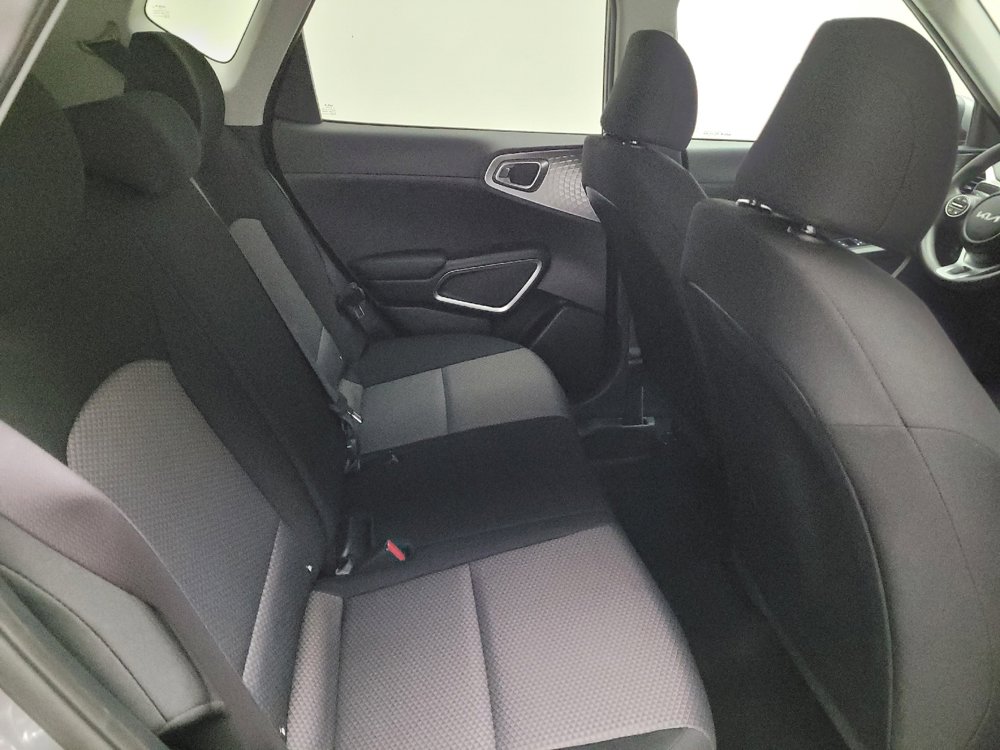 Used 2023 Kia Soul LX w/ LX Technology Package image 19