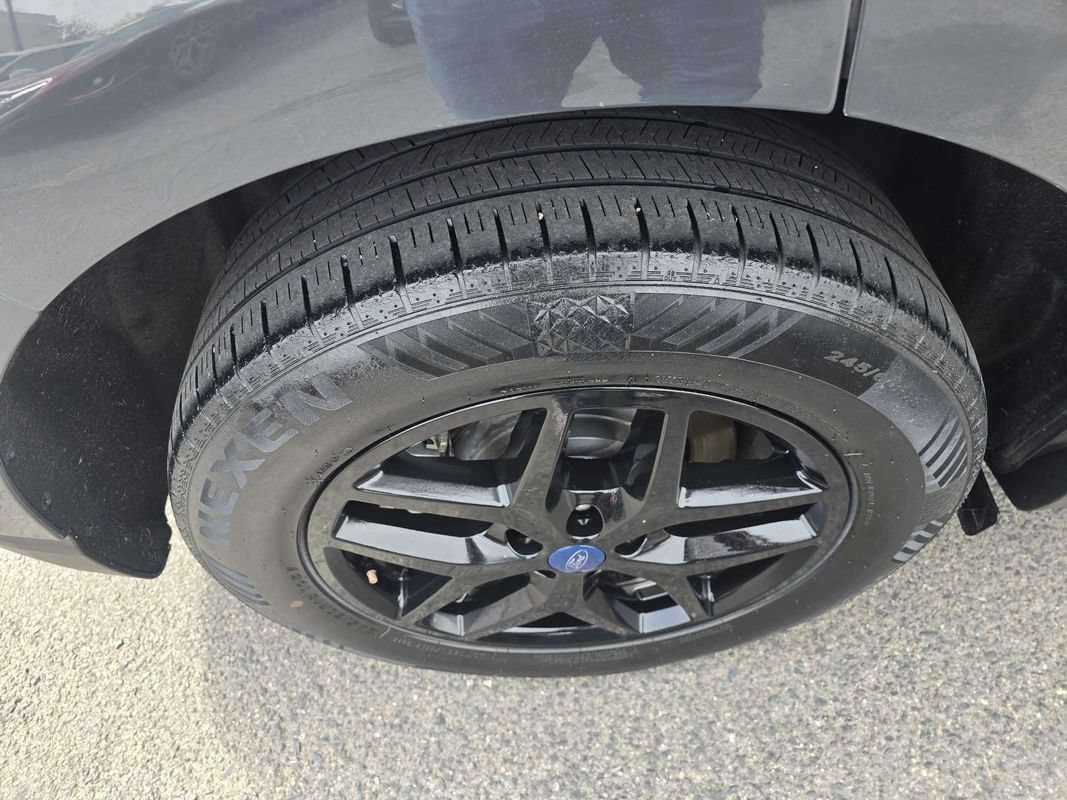 Used 2021 Ford Edge SEL AWD/4WD image 22