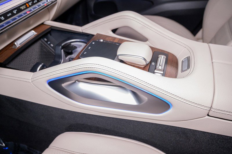 New 2026 Mercedes-Benz GLS 580 4MATIC image 19