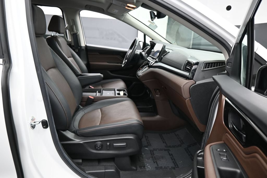 Used 2025 Honda Odyssey Elite image 49