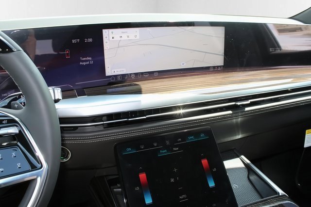 New 2025 Cadillac Escalade Premium Luxury w/ LPO, Floor Liner Package image 30