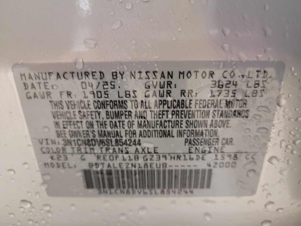 Used 2025 Nissan Versa S w/ Trunk Package image 33