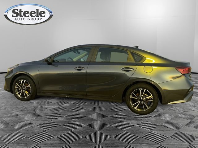 Used 2024 Kia Forte LXS image 2