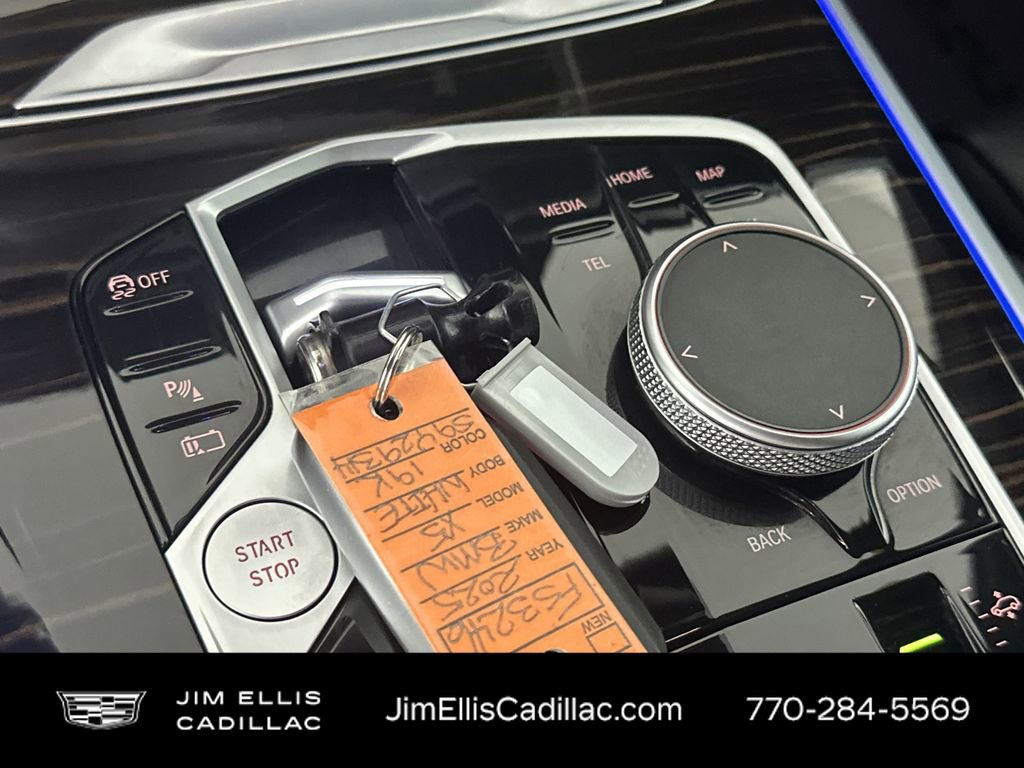 Used 2025 BMW X5 xDrive50e image 26