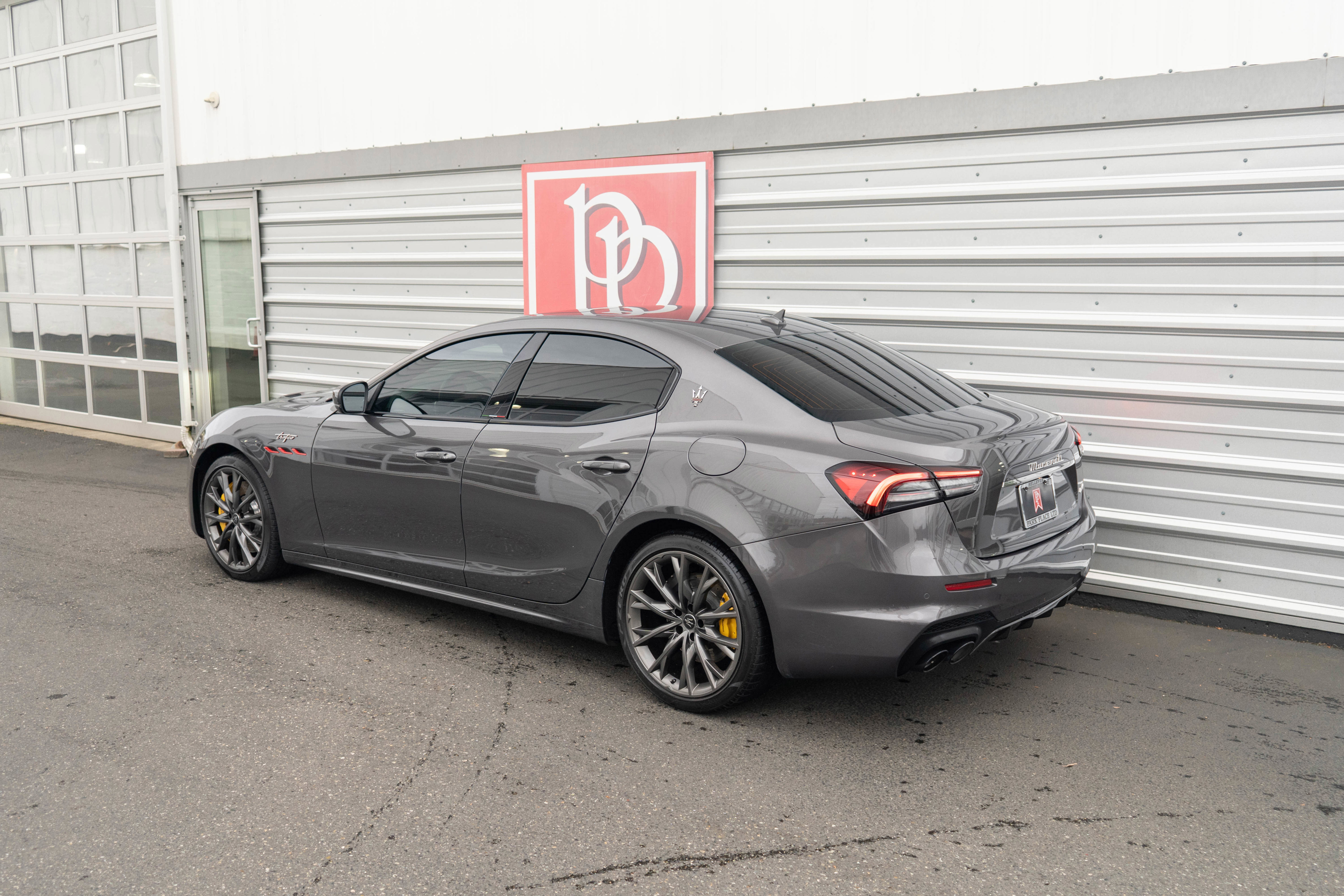 Used 2022 Maserati Ghibli Trofeo image 38