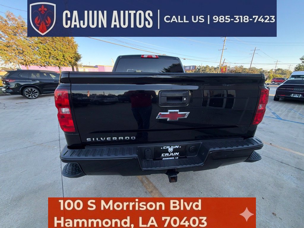 Used 2018 Chevrolet Silverado 1500 Custom w/ Custom Value Package RWD image 10