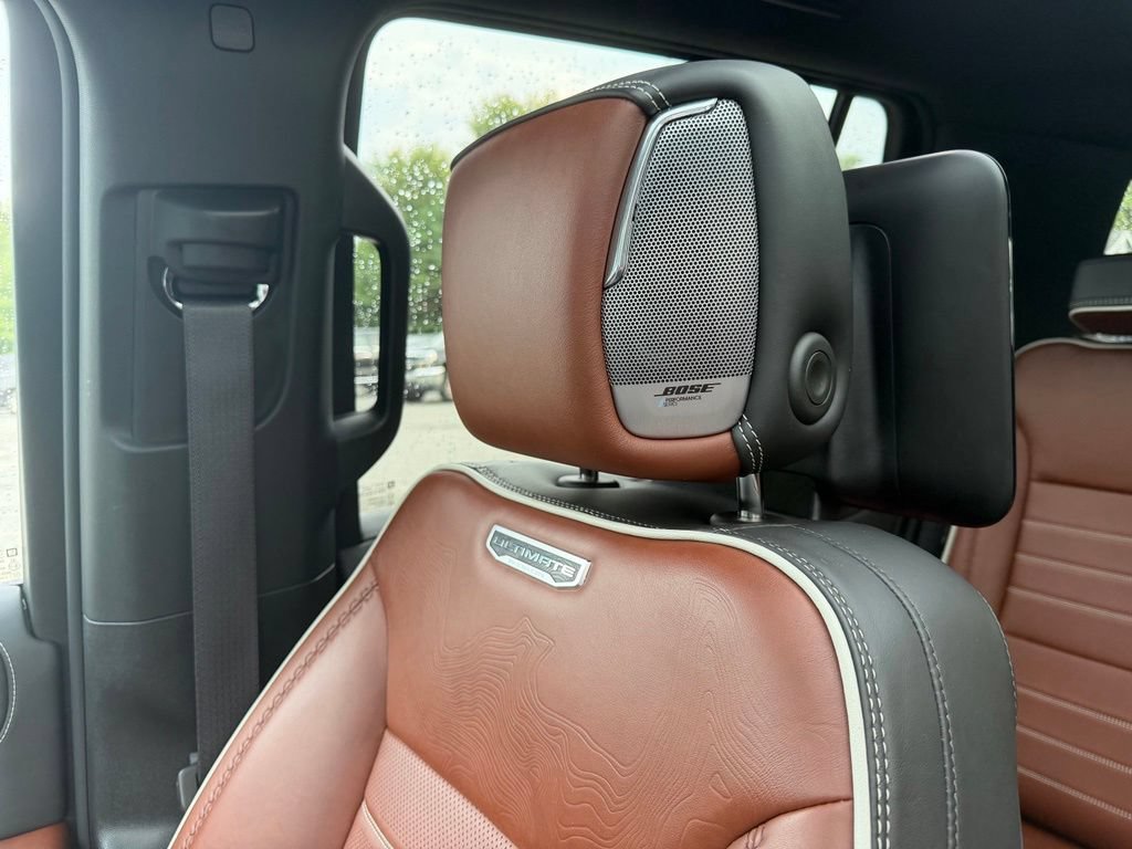 Used 2024 GMC Yukon Denali Ultimate AWD/4WD image 21