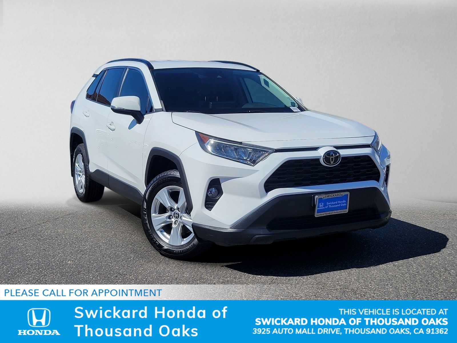 Used 2021 Toyota RAV4 XLE w/ Carpet Mat Package (TMS) FWD image 1