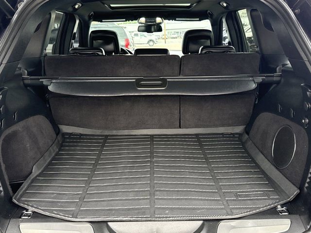 Used 2014 Jeep Grand Cherokee SRT image 10