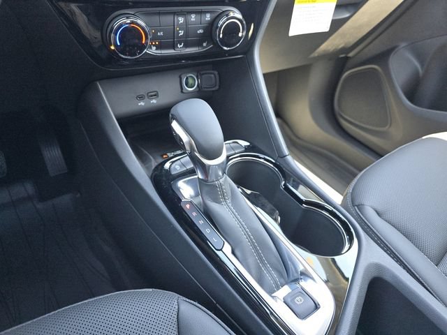 Used 2024 Buick Encore GX Sport Touring w/ Comfort Package FWD image 32