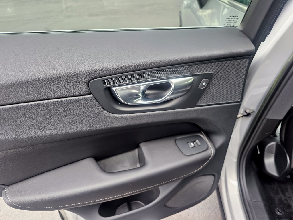 Certified 2023 Volvo XC60 B6 Ultimate AWD/4WD image 35
