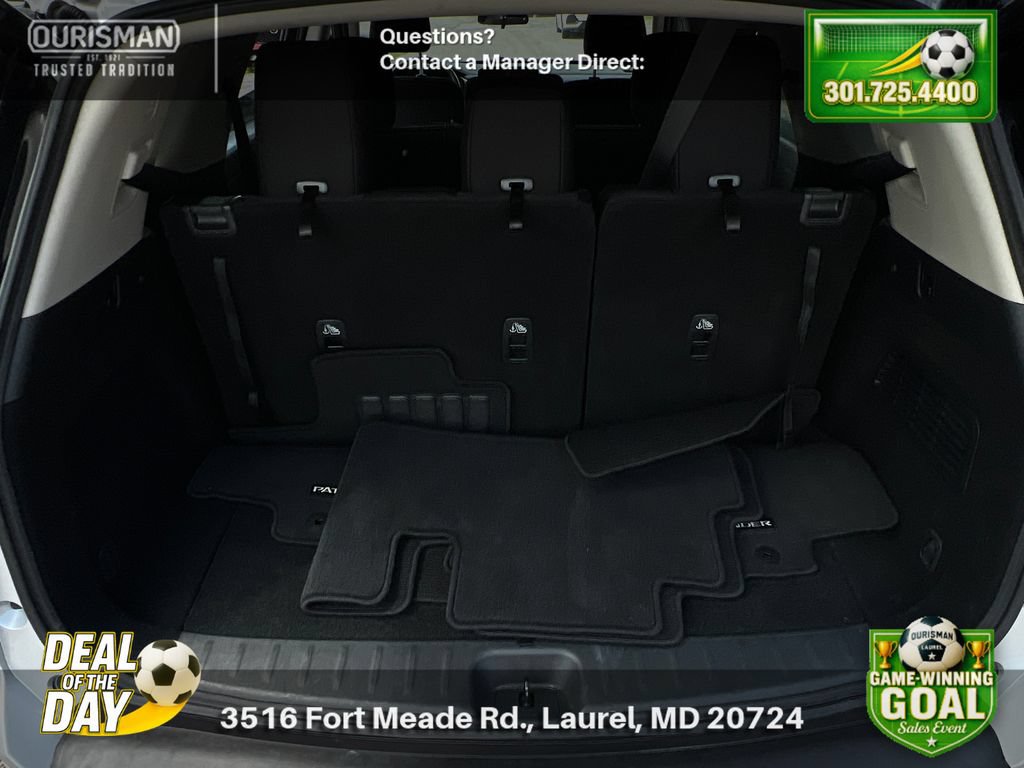 Used 2025 Nissan Pathfinder SV AWD/4WD image 21