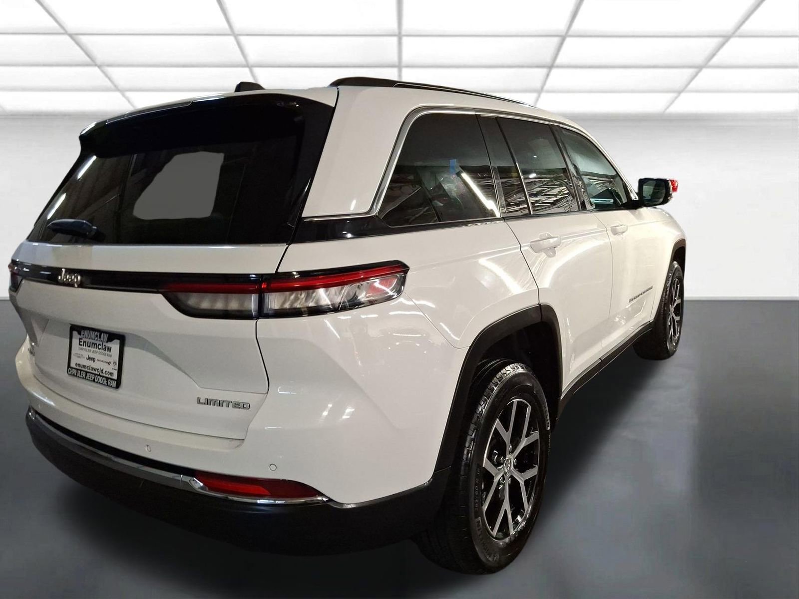 Certified 2024 Jeep Grand Cherokee Limited image 7