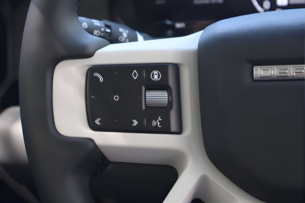 New 2026 Land Rover Defender 110 X-Dynamic SE AWD/4WD image 20