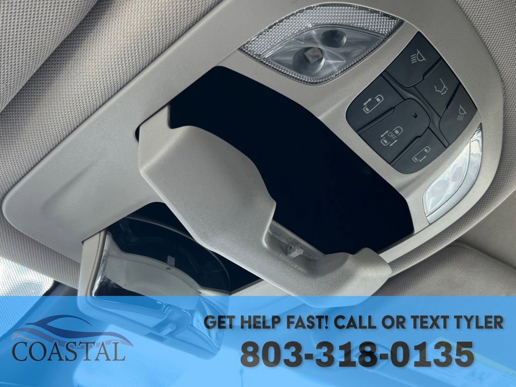 Used 2023 Chrysler Voyager LX FWD image 51