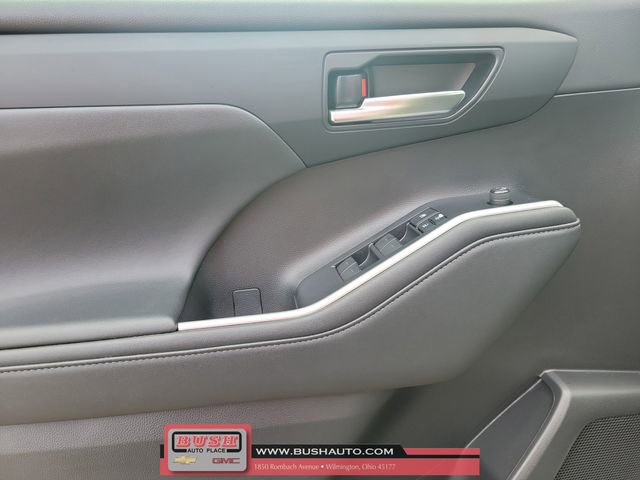 Used 2021 Toyota Highlander XLE image 21