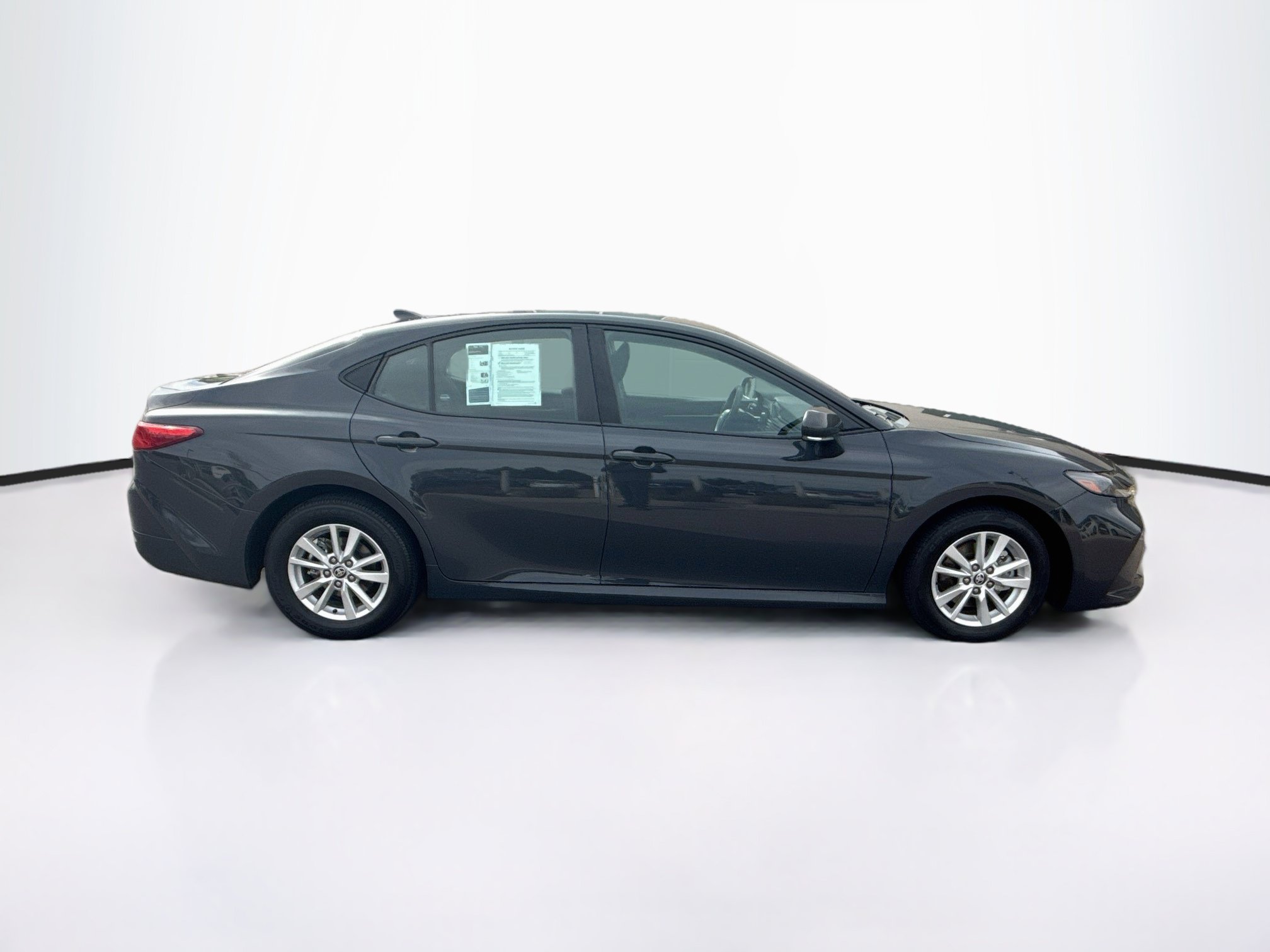 Used 2025 Toyota Camry LE FWD image 10