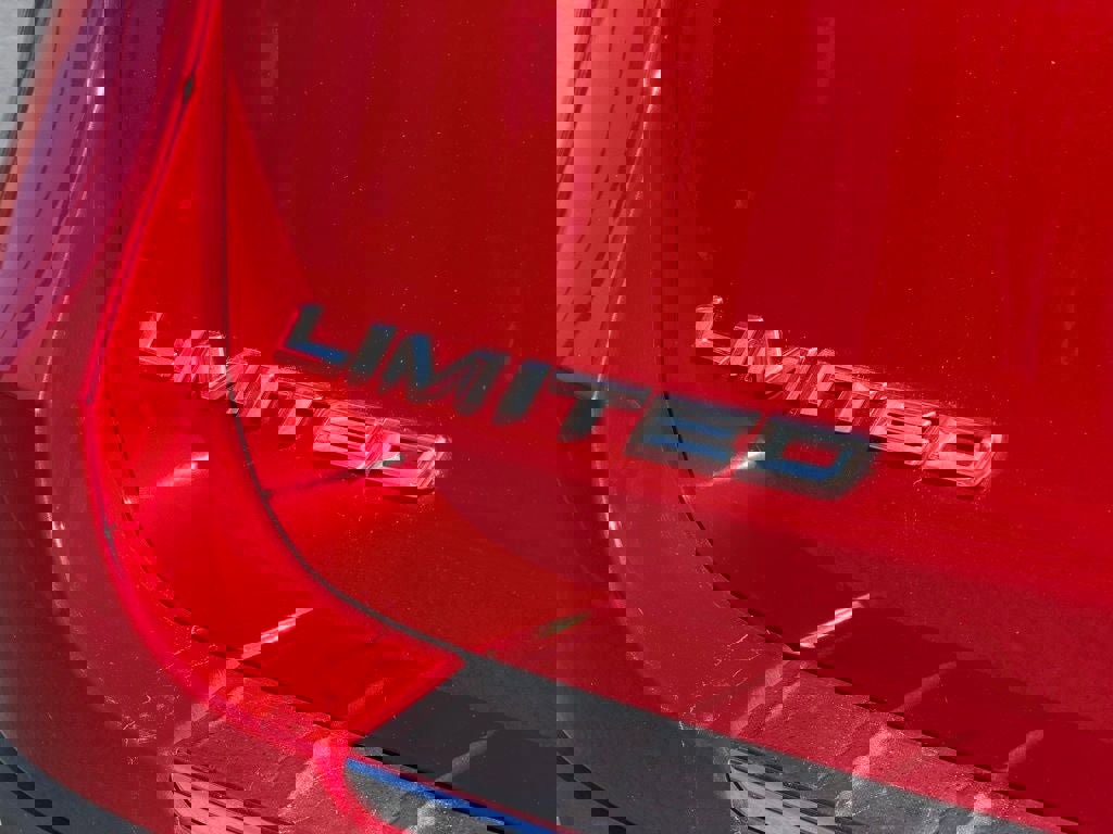 Certified 2023 Ford Explorer Limited image 13