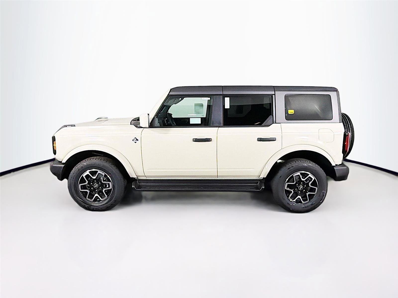 New 2026 Ford Bronco Outer Banks image 4