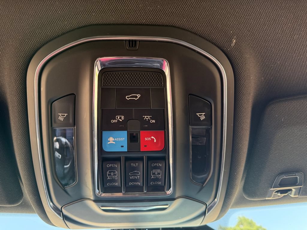 Used 2024 Jeep Grand Cherokee Limited 4xe AWD/4WD image 47