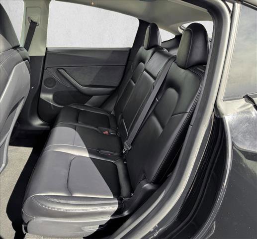 Used 2023 Tesla Model Y Long Range image 18