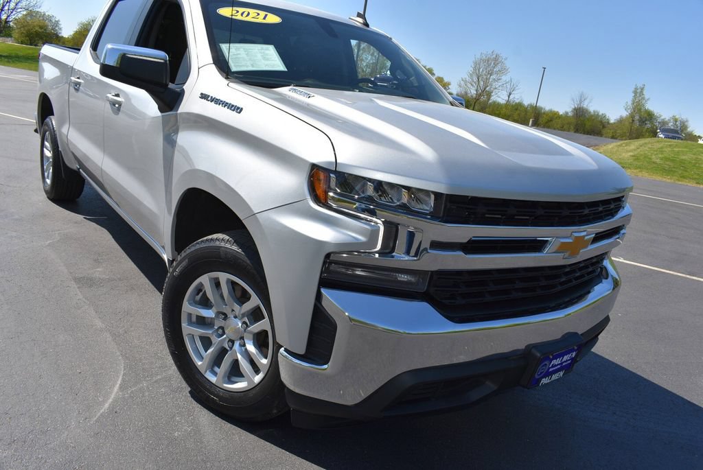 Used 2021 Chevrolet Silverado 1500 LT RWD image 2
