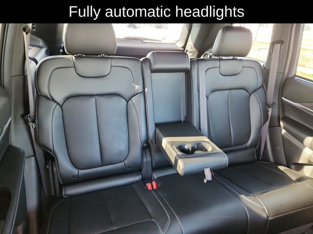 Used 2025 Jeep Grand Cherokee Limited w/ Luxury Tech Group II image 31