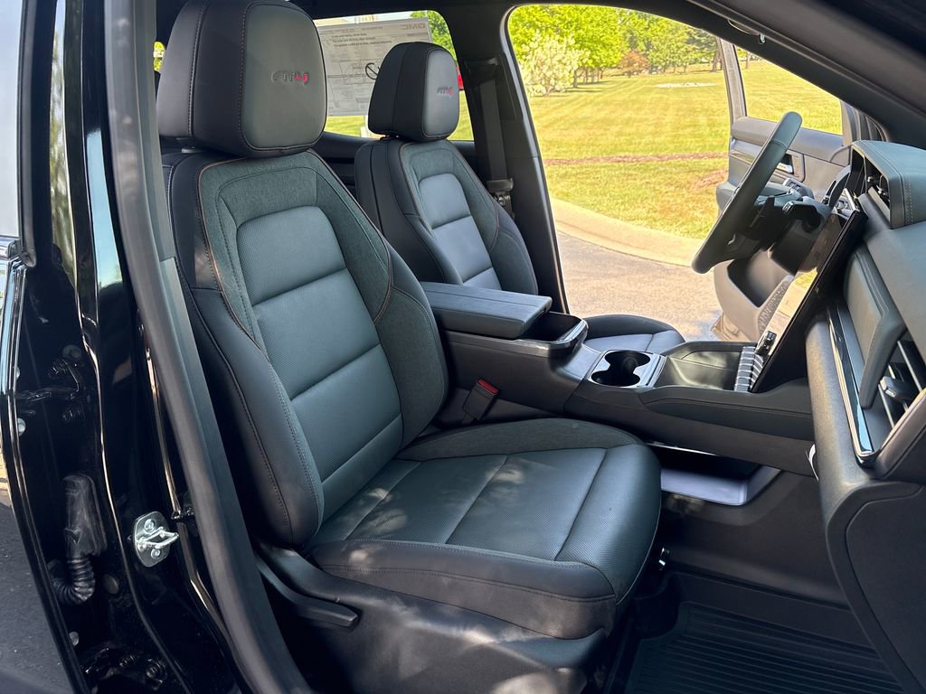 New 2026 GMC Terrain AT4 AWD/4WD image 43