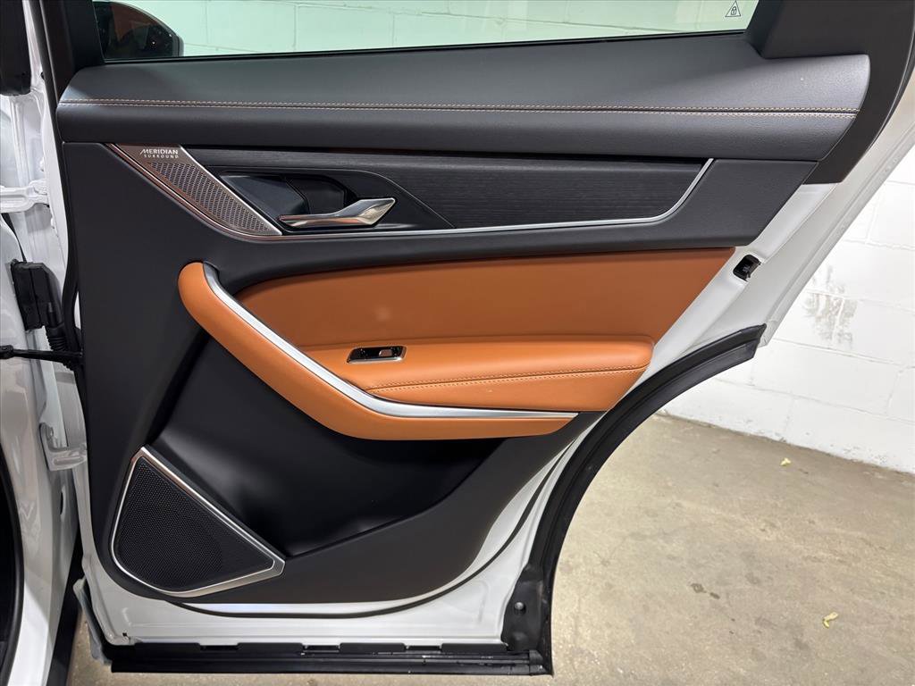 New 2026 Jaguar F-PACE R-Dynamic S image 39