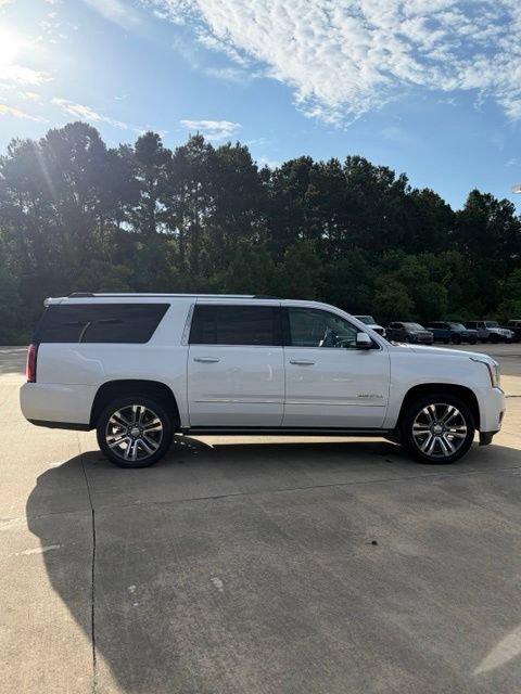 Used 2020 GMC Yukon XL Denali w/ Open Road Package RWD image 7