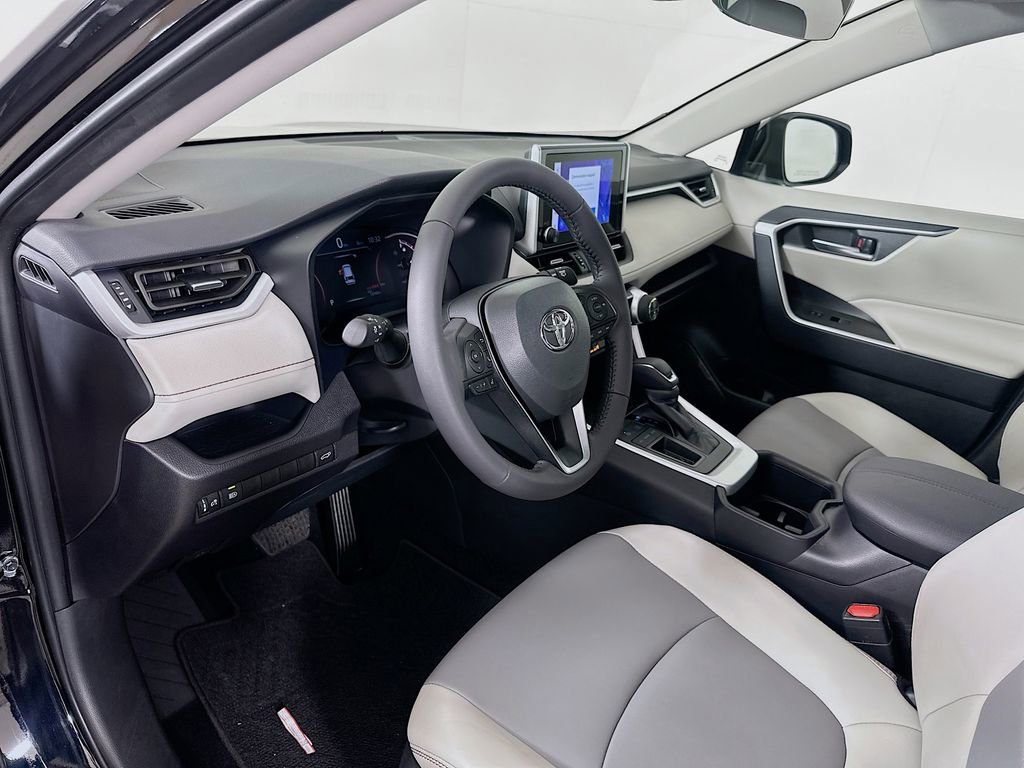 Certified 2025 Toyota RAV4 XLE Premium image 9
