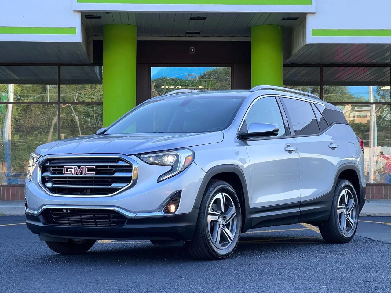 Used 2019 GMC Terrain SLT image 3