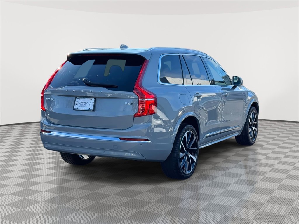 Certified 2024 Volvo XC90 B6 Ultimate w/ Protection Package Premier image 4