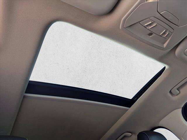 Used 2019 Ford Escape Titanium FWD image 19