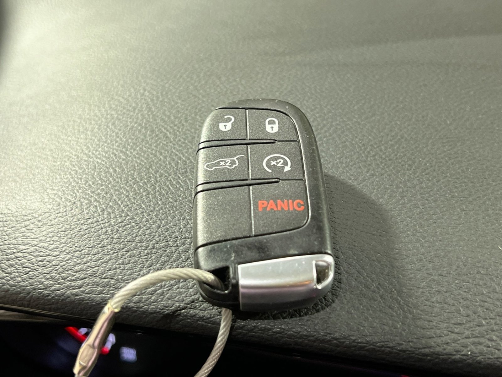 Used 2024 Dodge Durango GT image 32