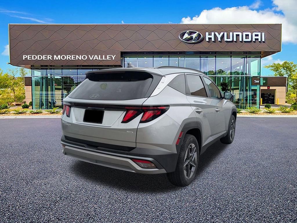 Certified 2025 Hyundai Tucson SEL AWD/4WD image 3