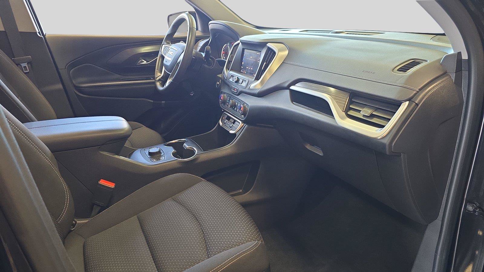Used 2024 GMC Terrain SLE w/ Driver Convenience Package AWD/4WD image 16