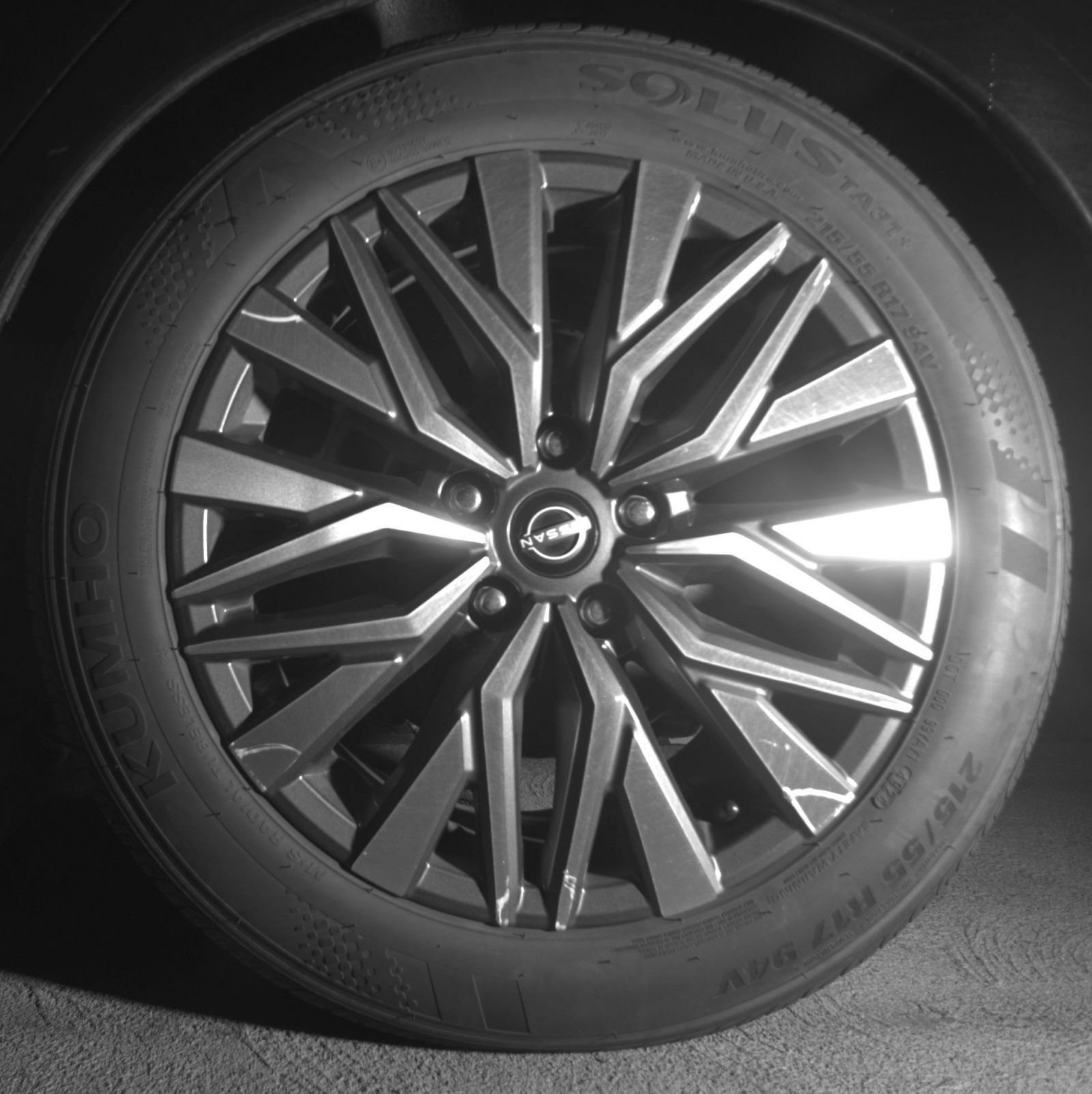 Used 2025 Nissan Altima 2.5 SV FWD image 16