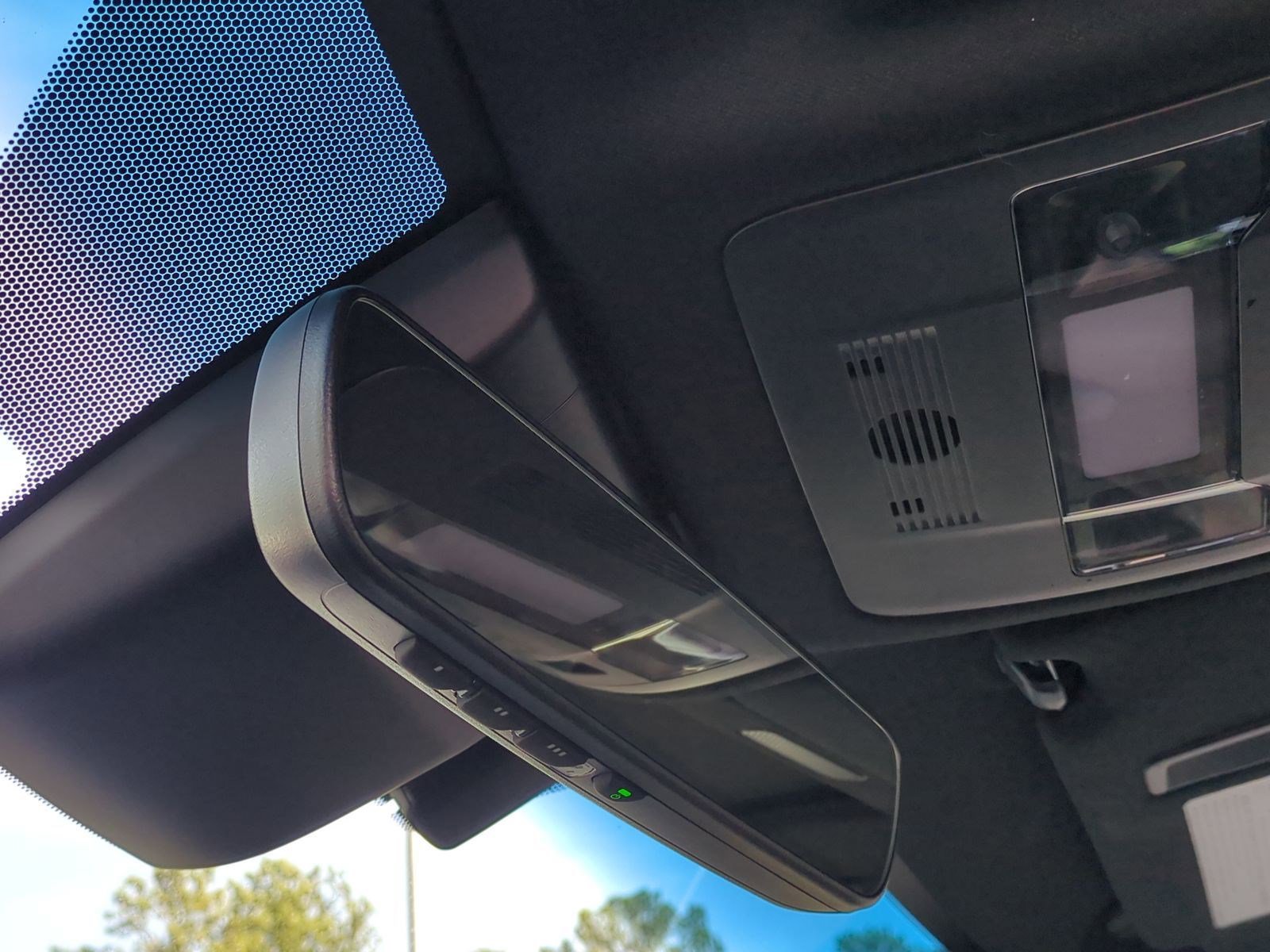 Used 2024 Lexus ES 300h w/ Technology Package image 27