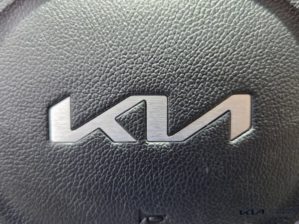 Used 2022 Kia Sorento EX w/ Panoramic Sunroof Package FWD image 28