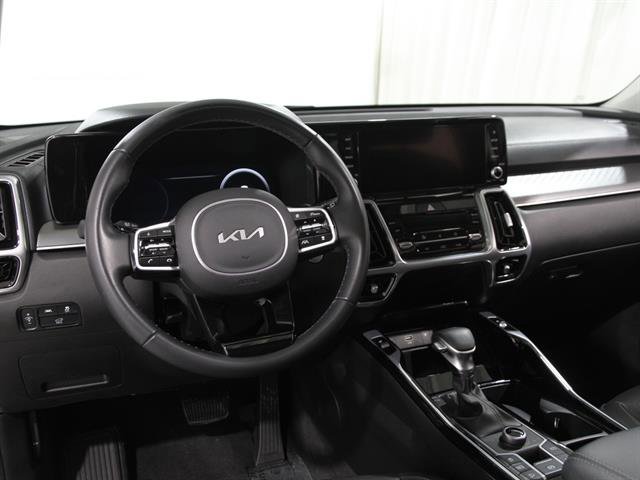 Used 2023 Kia Sorento SX image 6