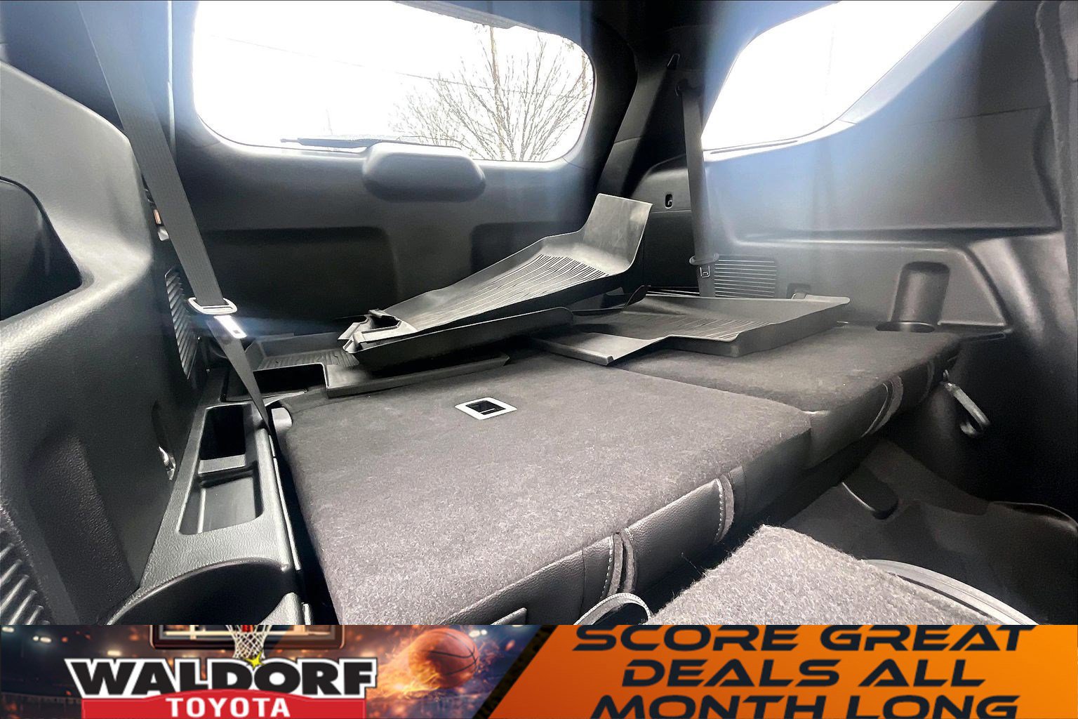 Used 2022 Ford Explorer ST w/ Equipment Group 401A image 33