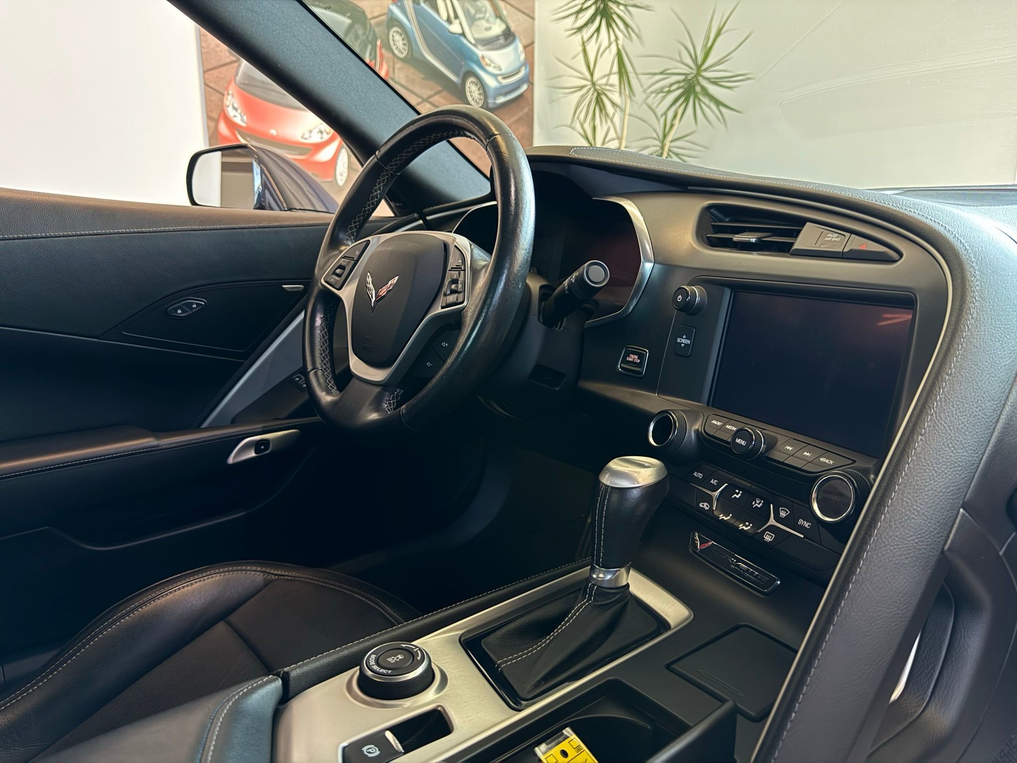 Used 2014 Chevrolet Corvette Stingray Coupe image 16