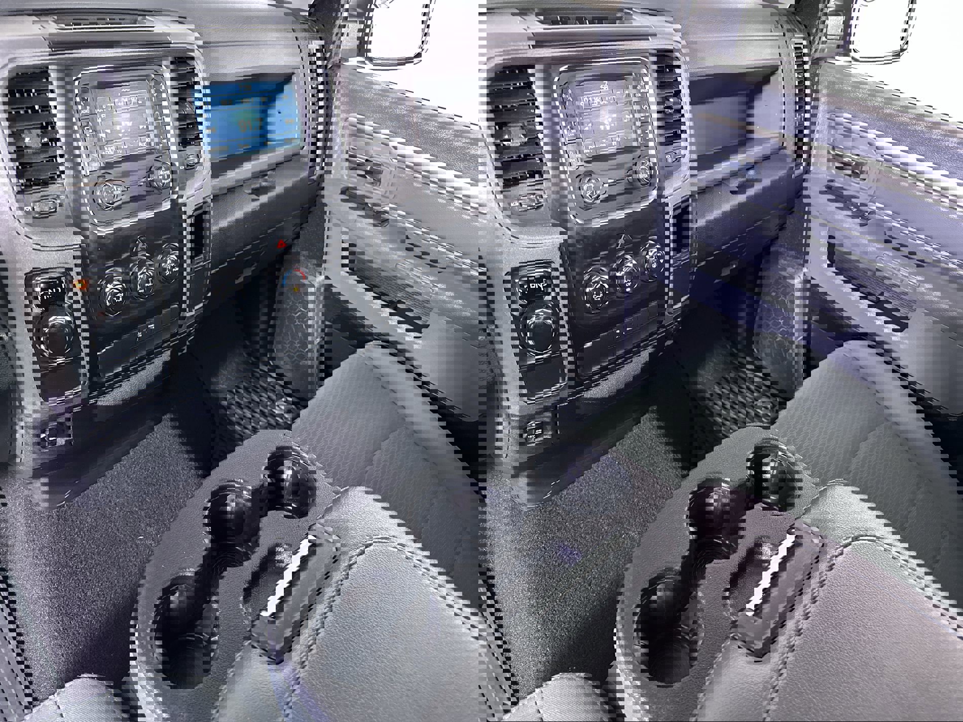 Used 2018 RAM 1500 Express image 72