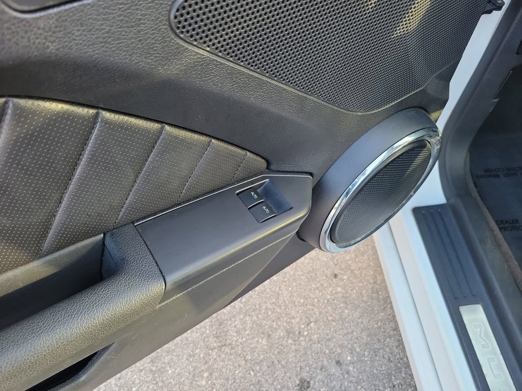 Used 2013 Ford Mustang Premium image 12
