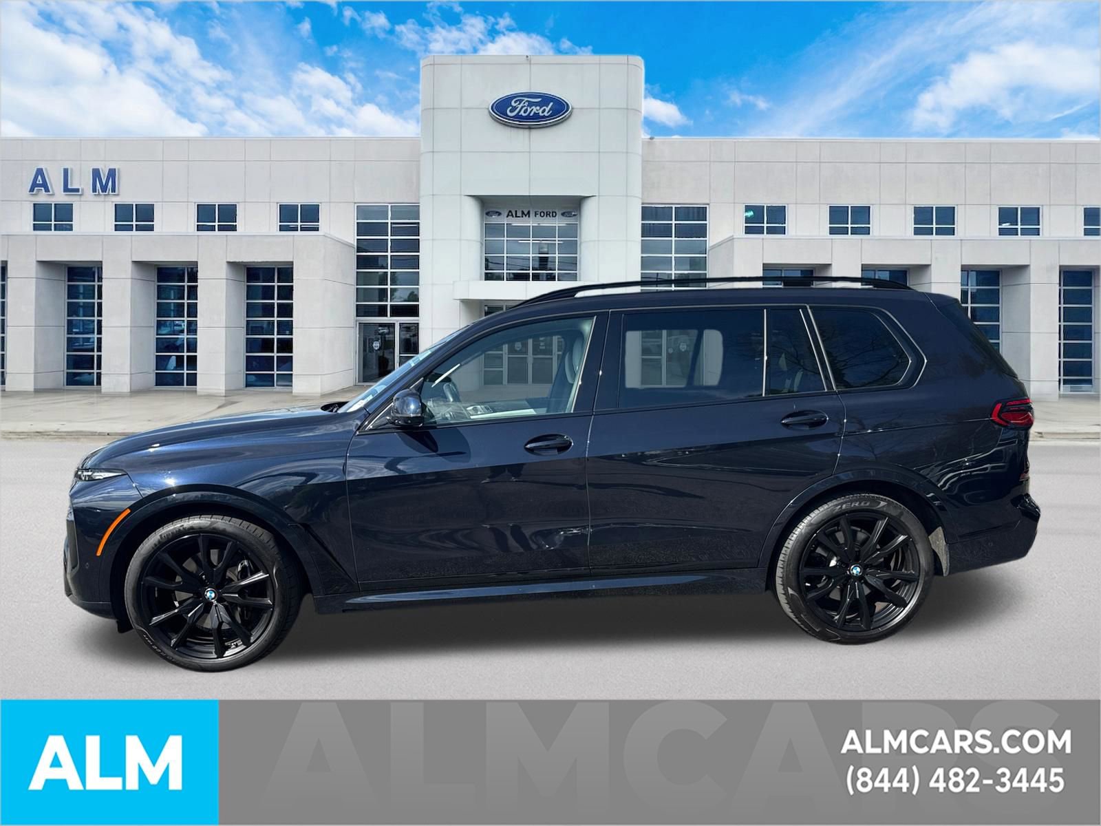 Used 2024 BMW X7 xDrive40i w/ M Sport Package image 9