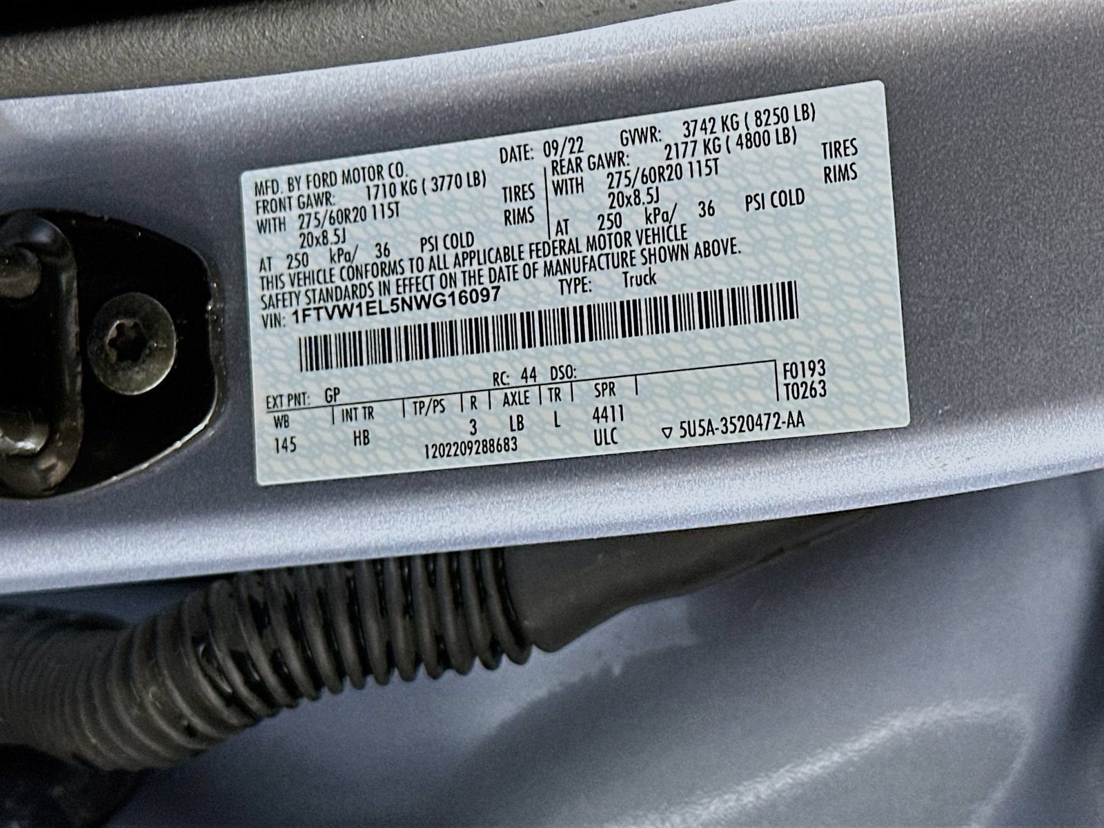 Used 2022 Ford F150 Lightning Lariat AWD/4WD image 32