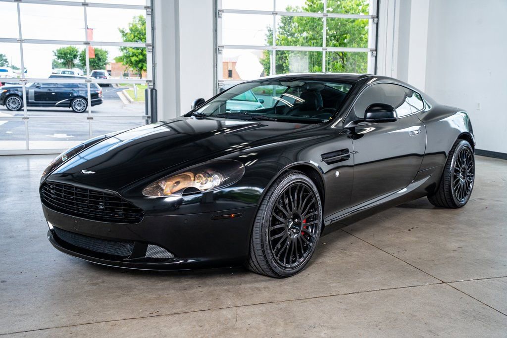 Used 2011 Aston Martin DB9 Coupe RWD image 12